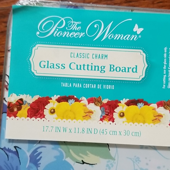 Pioneer woman cutting board - Picture 4 of 4